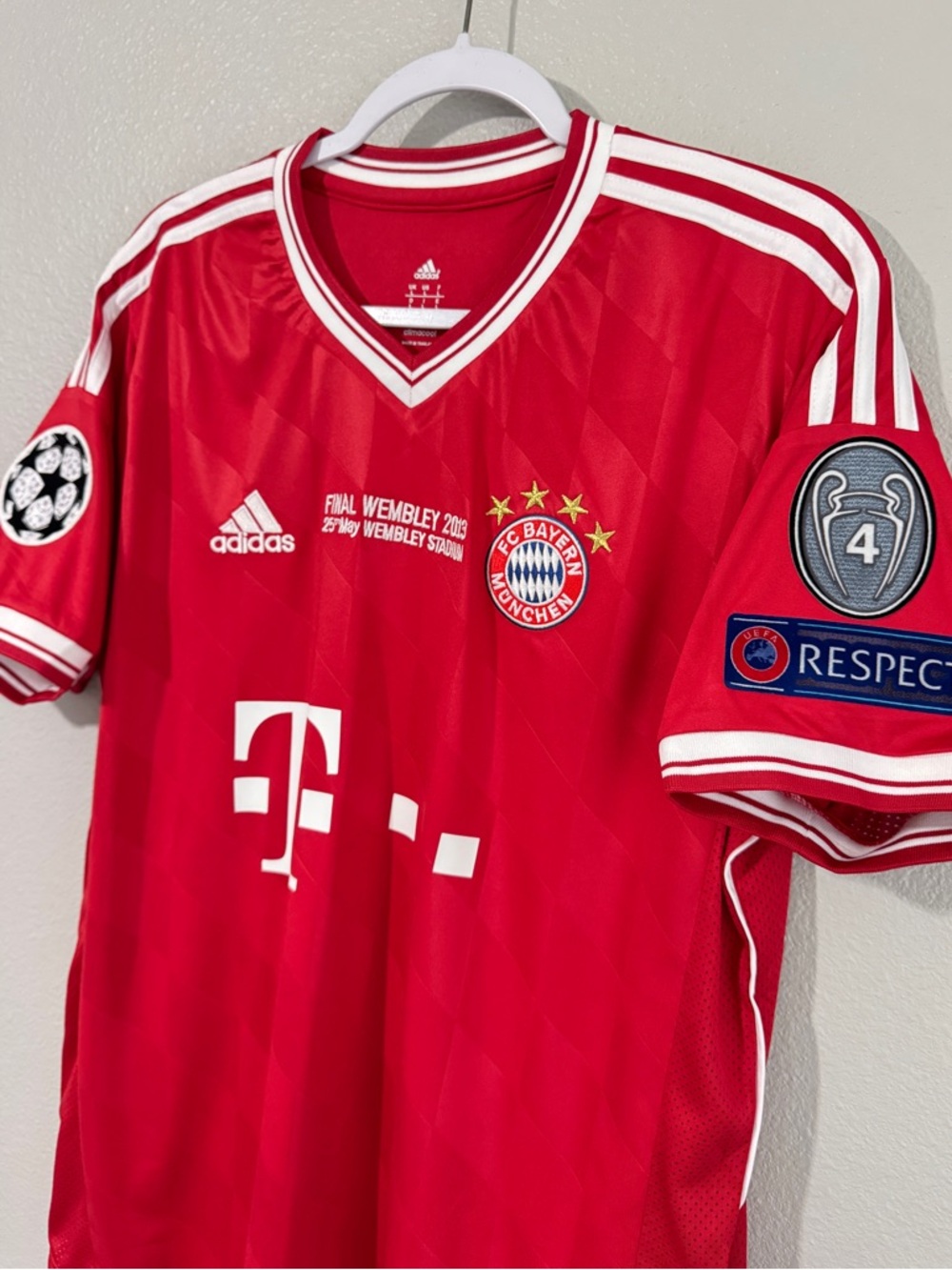 Adidas Red Bayern Munich Robben 2013 UCL final red Soccer Jersey - Picture 4 of 7
